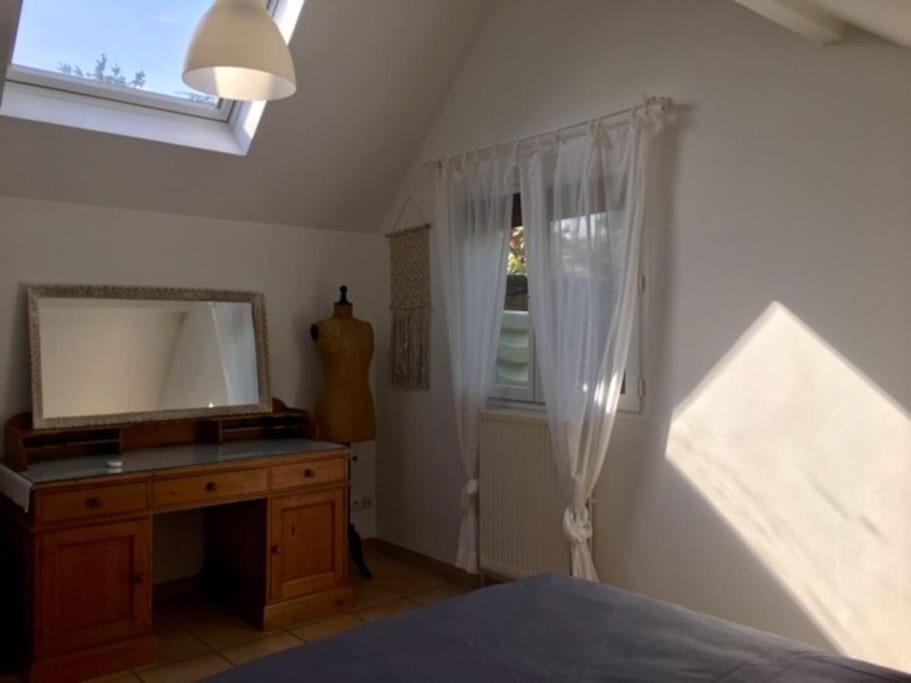 «  La Petite Maison » ....Des Grands Espaces... Saint-Maur-des-Fosses Luaran gambar